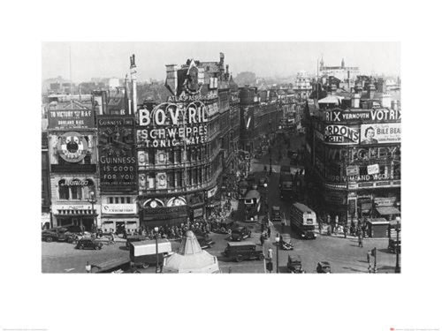 Kunstdruk Time Life Piccadilly Circus London 1942 80x60cm Pyramid PPR40727 | Yourdecoration.nl