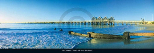 Tony Pleavin  Busselton Pier, Australia Kunstdruk 95x33cm | Yourdecoration.nl