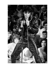 Pyramid Elvis Presley 68 Comeback Special Kunstdruk 40x50cm | Yourdecoration.nl