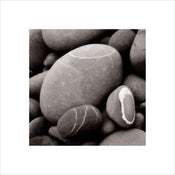 Pyramid Smooth Pebbles Kunstdruk 40x40cm | Yourdecoration.nl