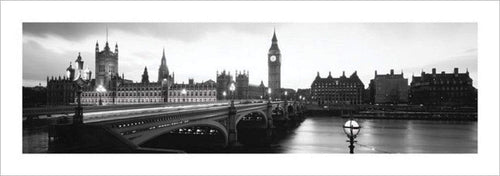 Pyramid London England Kunstdruk 33x95cm | Yourdecoration.nl