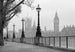 Wizard+Genius London Fog Fotobehang 366x254cm | Yourdecoration.nl