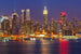 Dimex Manhattan at Night Fotobehang 375x250cm 5 banen | Yourdecoration.nl