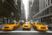 Dimex Yellow Taxi Fotobehang 375x250cm 5 banen | Yourdecoration.nl